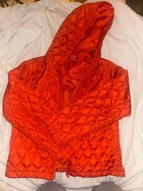 Women's Quilted Hooded Puffer Jacket - Red